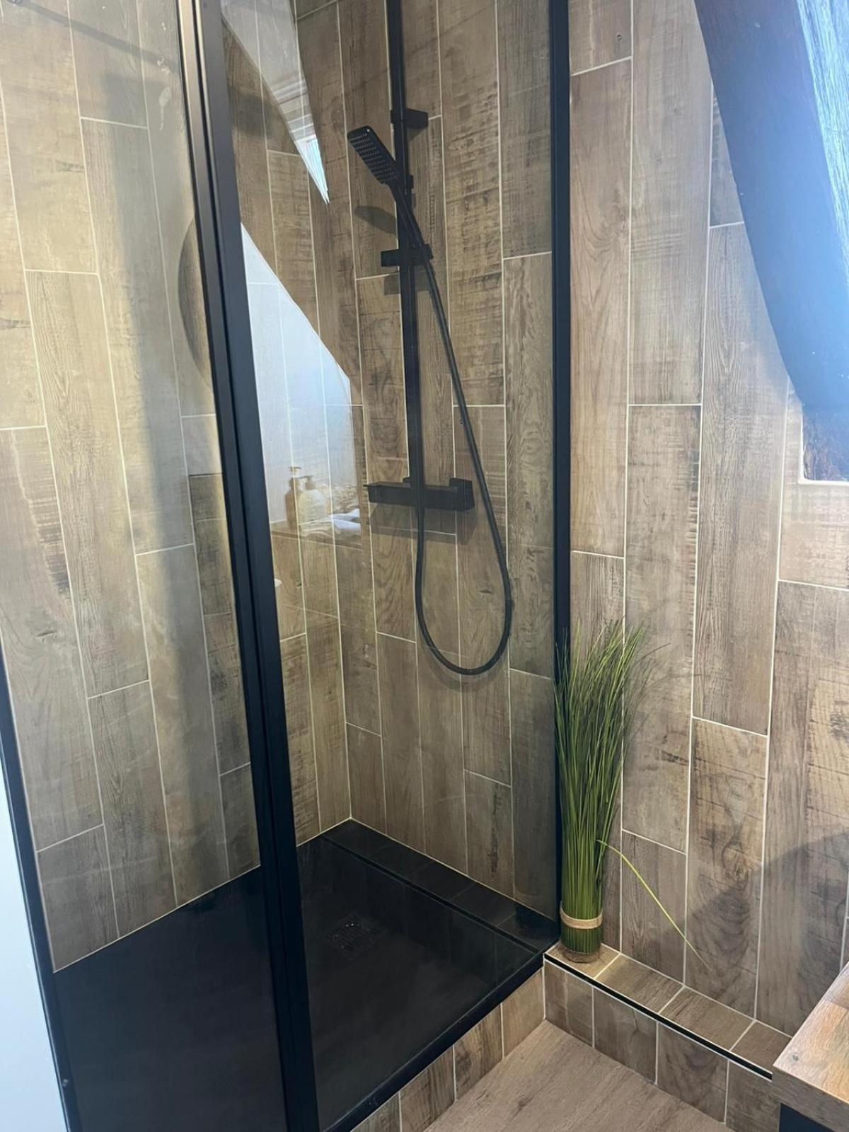 Le Logis D'Anahy Apartment Блоа Екстериор снимка